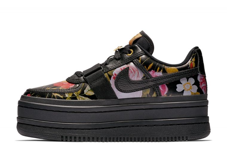 Nike Floral Pack