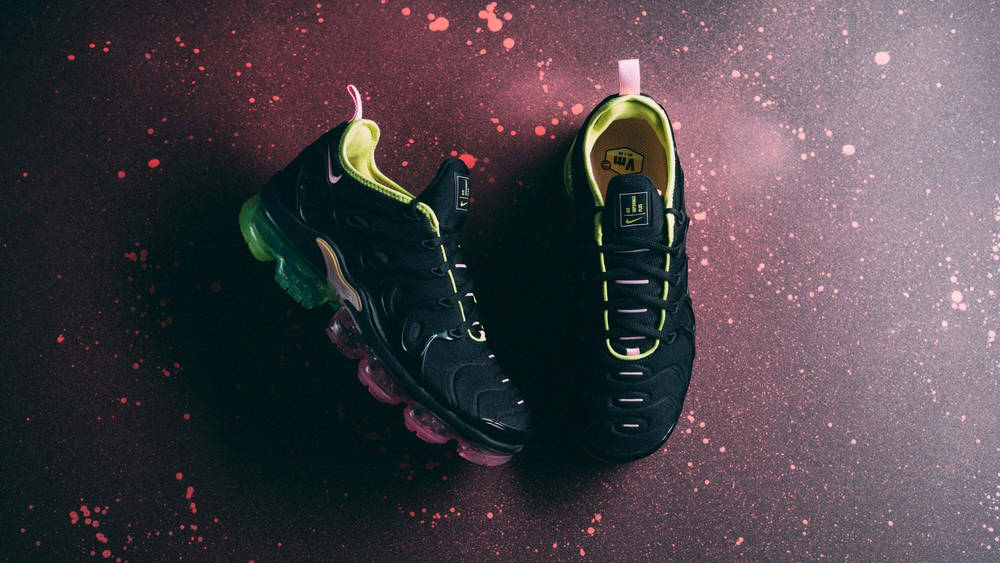 Clashing Colours Collide On The Nike Air Vapormax Plus Clashing Colours Collide On The Nike Air Vapormax Plus