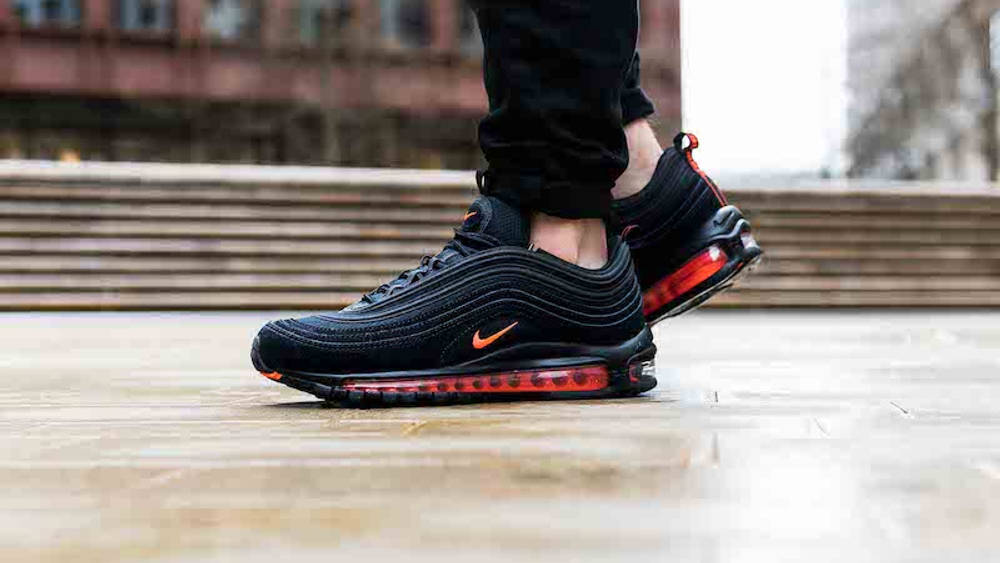 The Nike Air Max 97 'Black/Hyper Crimson' Is As Sleek At It Comes DSC09778