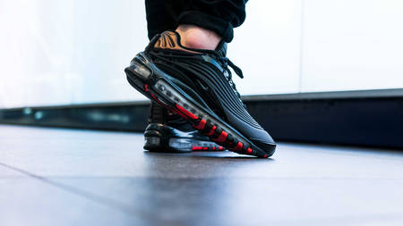 The Nike Air Max Deluxe Is As Stealthy As It Comes