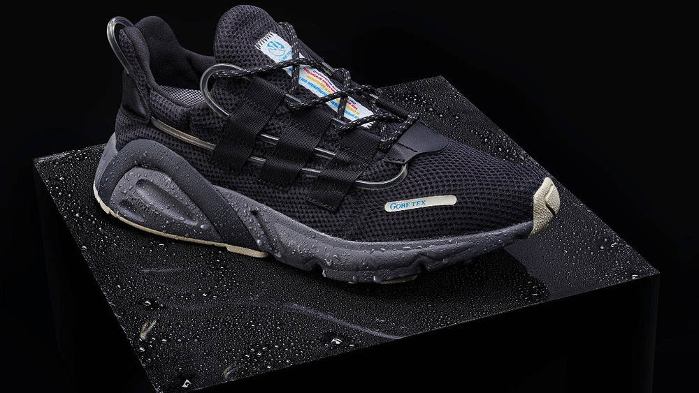 Gore-Tex Arrives On The adidas Originals LXCON 'Triple Black' Gore-Tex Arrives On The adidas Originals LXCON ‘Triple Black’