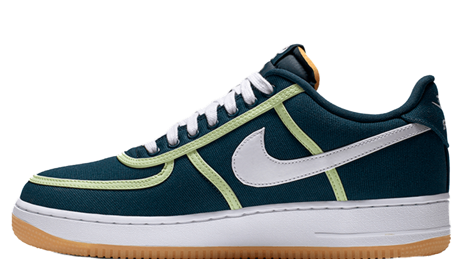 nike air force 1 trainers with navy swoosh and gum sole