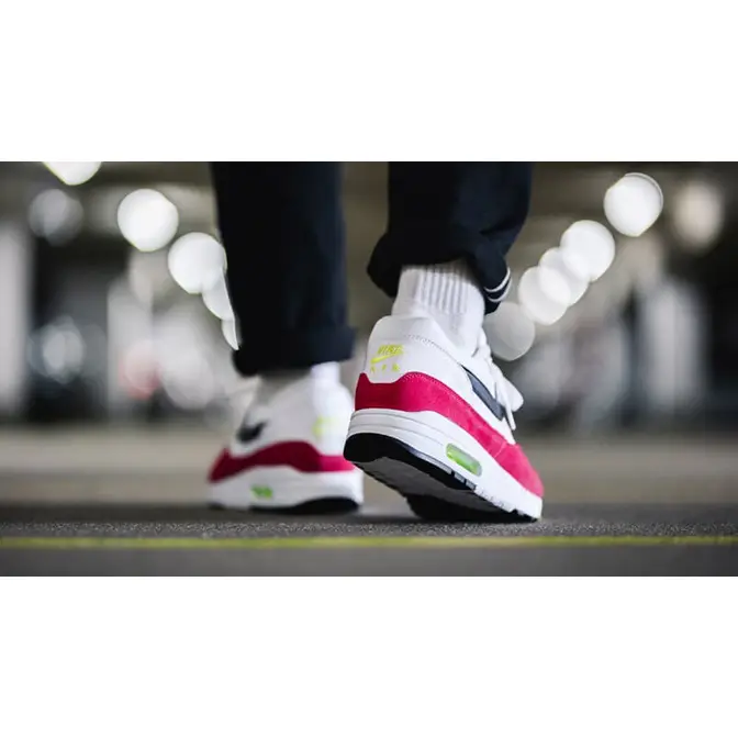 Air max 97 white/rush pink/black/volt outlet outfit