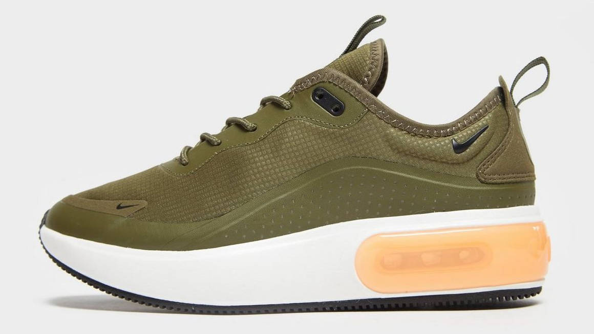 liverpool trainers 2023