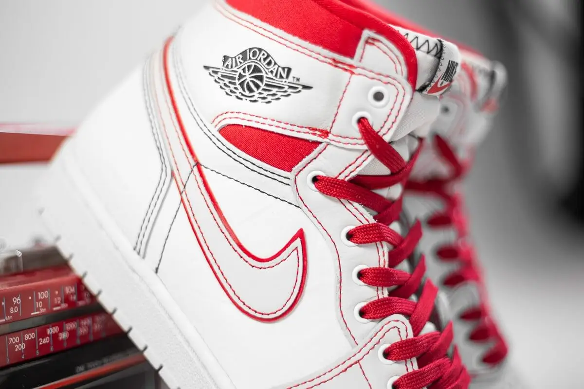 Jordan 1 hot sale sail phantom