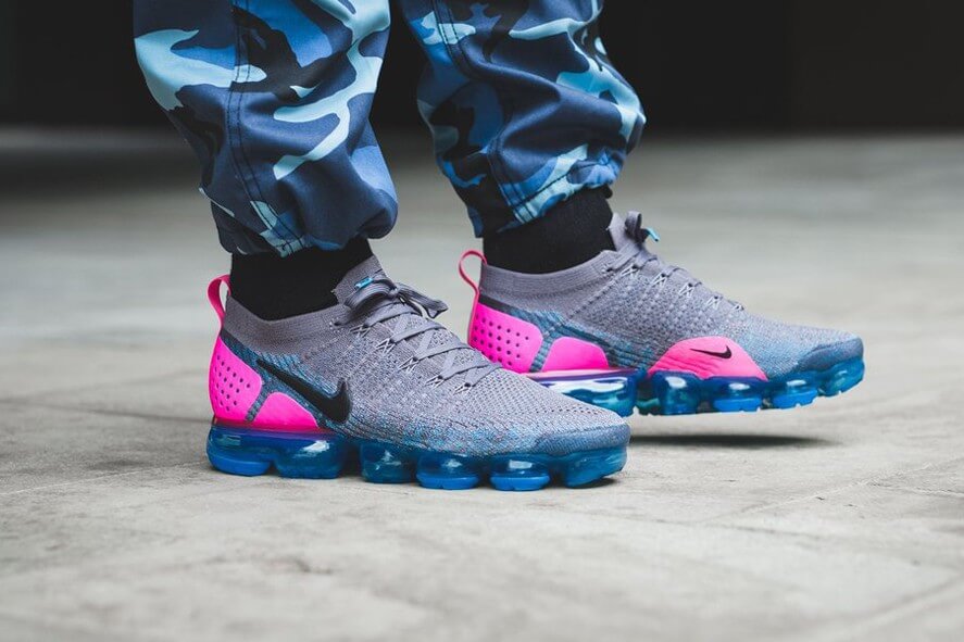 vapormax red orbit on feet