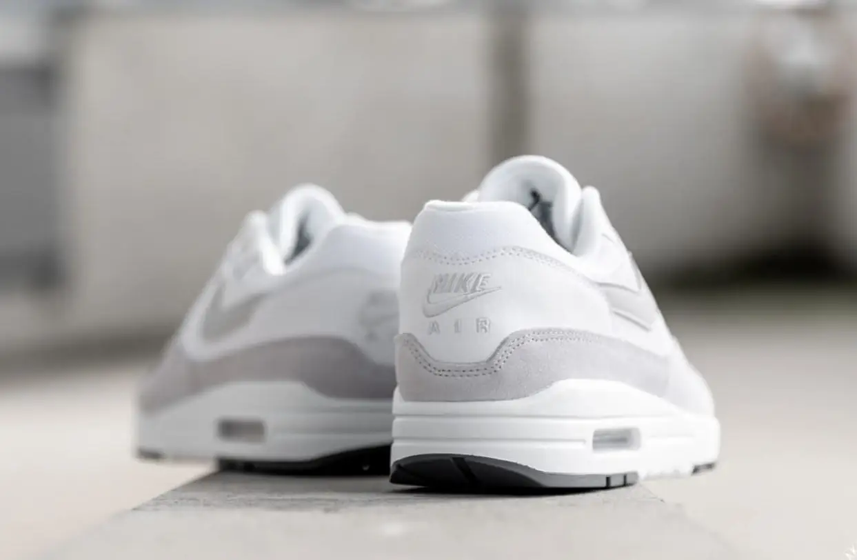 Nike air max on sale 1 white/pure platinum-cool grey