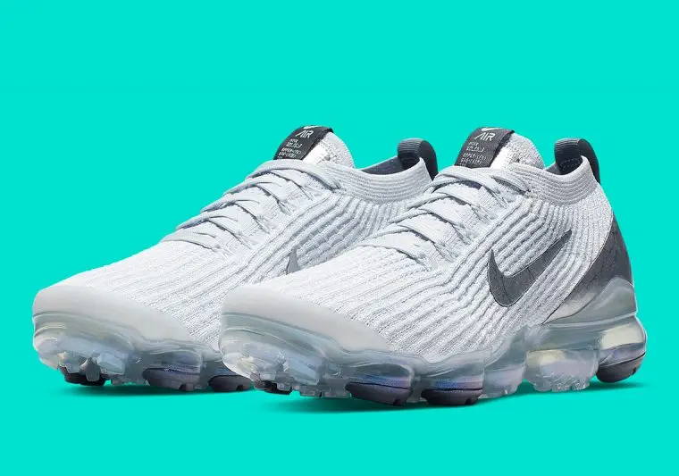 Silver and outlet white vapormax