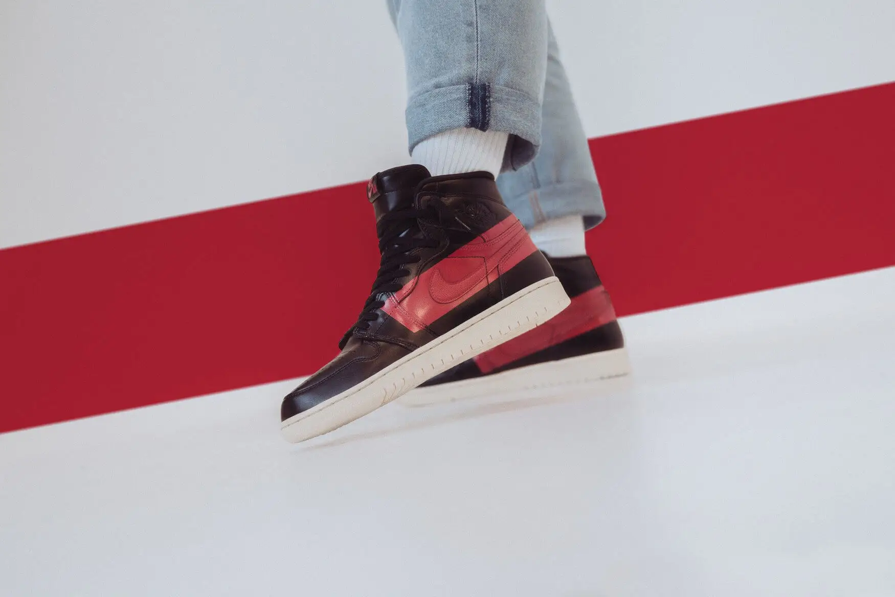 Jordan 1 defiant black clearance red