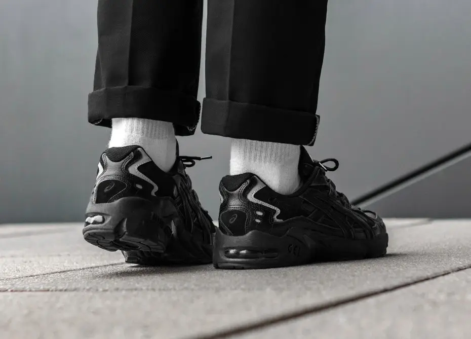 Asics gel kayano 5 triple black sale