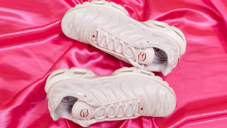 Get 30% Off The Nike Air Max Plus Heart Pack In Foot Lockers Sale! Get 30% Off The Nike Air Max Plus Heart Pack In Foot Lockers Sale!