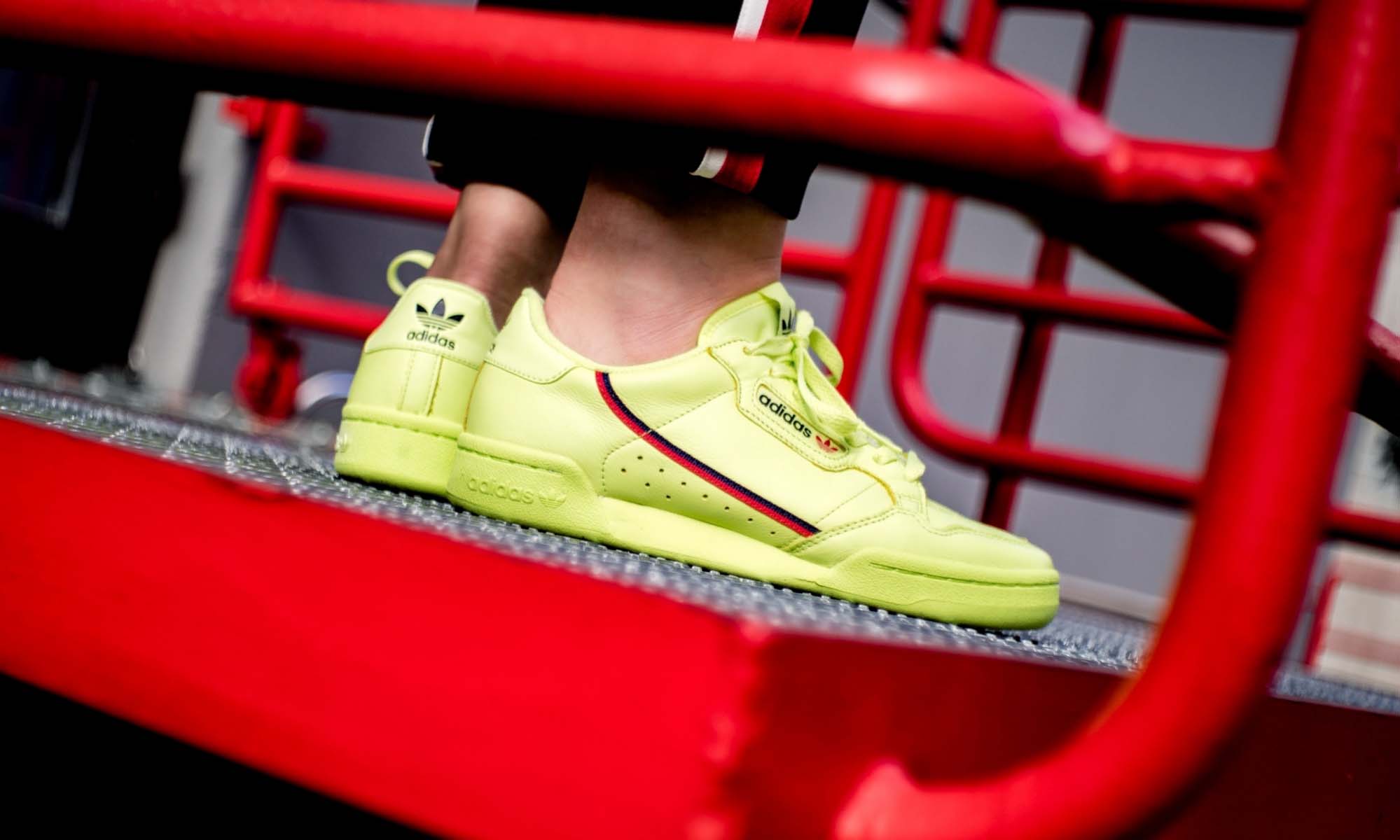 adidas originals continental 80 frozen yellow