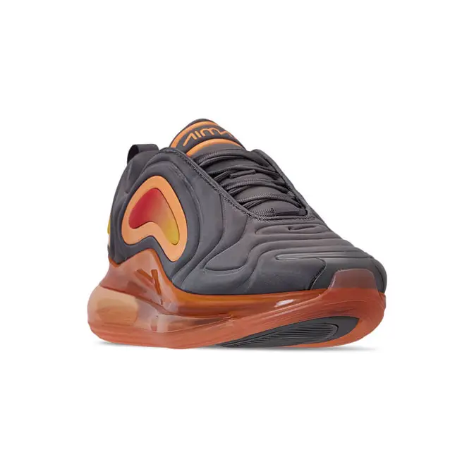 Nike air max hotsell 720 black fuel orange