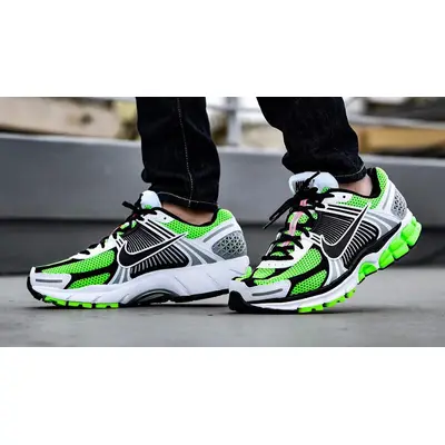 Nike Zoom Vomero 5 Green Black | Where To Buy | CI1694-300 | The Sole ...