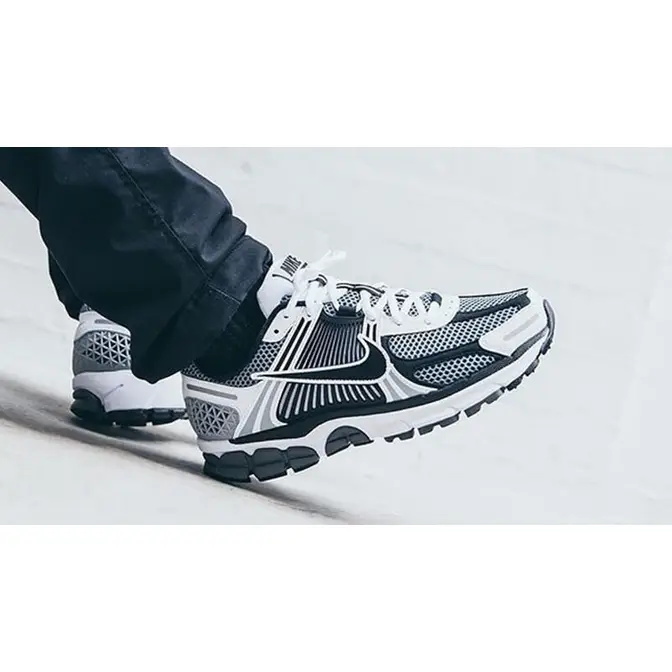 Nike zoom black and grey best sale