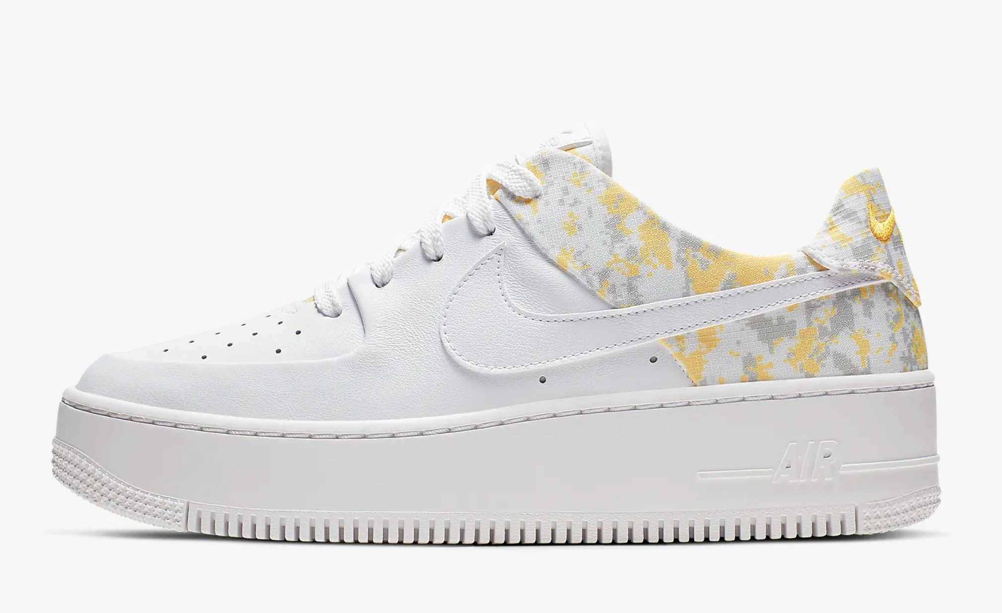 Nike Air Force 1 Sage Low Premium