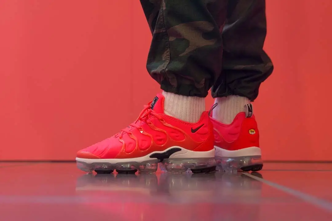 Nike air sale vapormax bright crimson