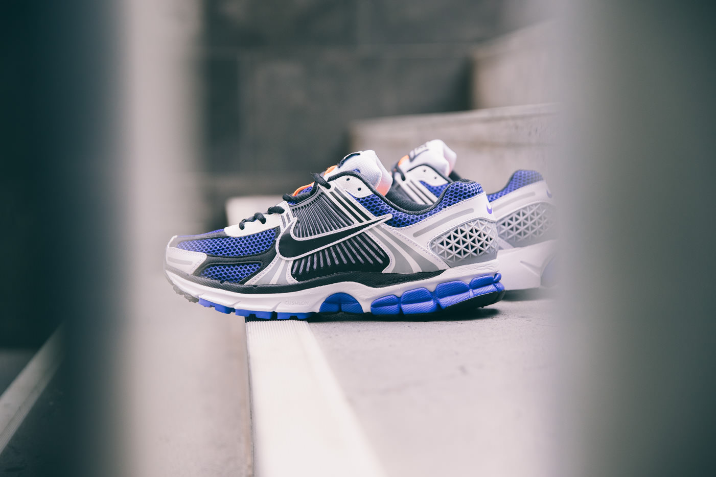 nike zoom vomero 5 racer blue