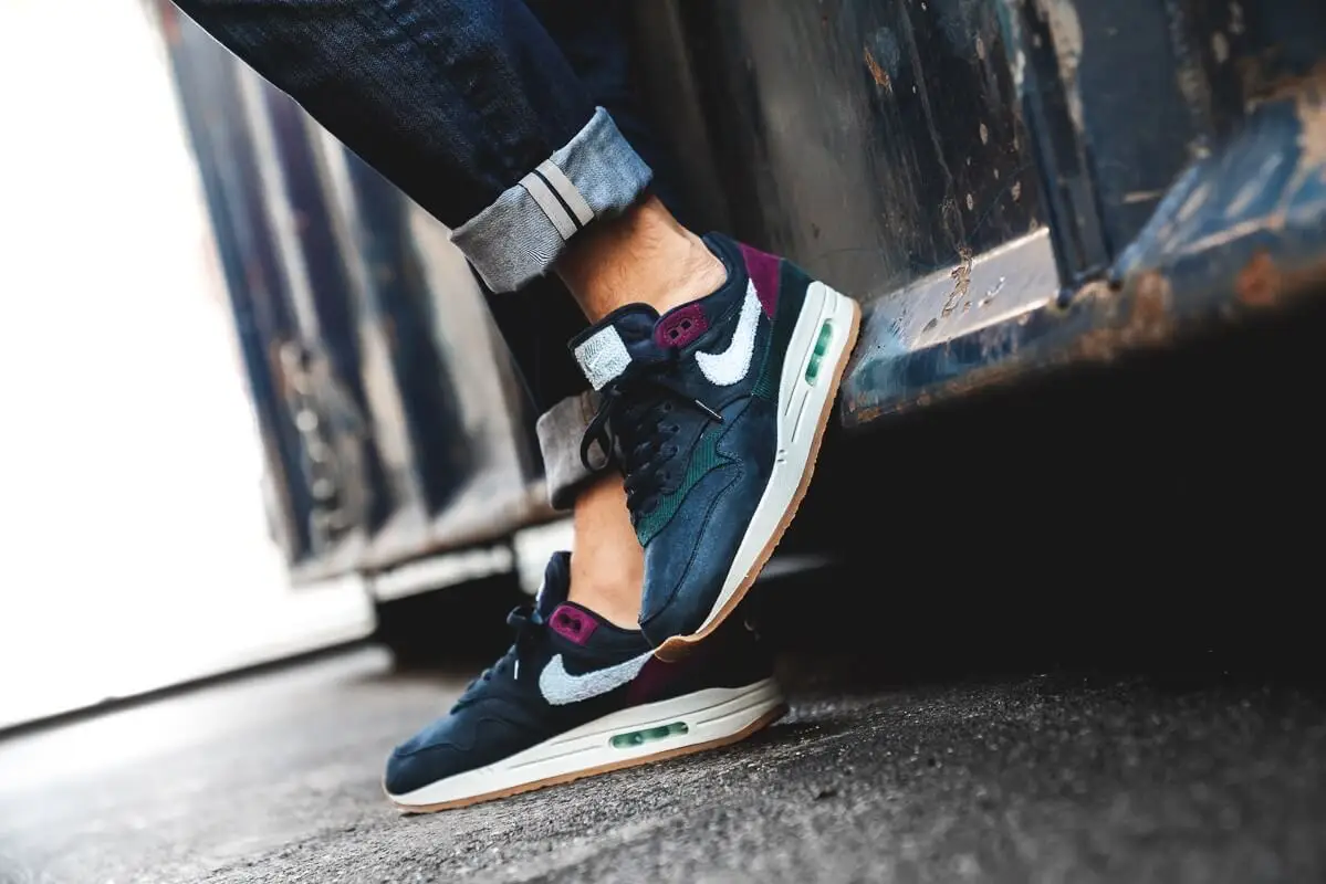 Nike air max 1 crepe dark obsidian hotsell