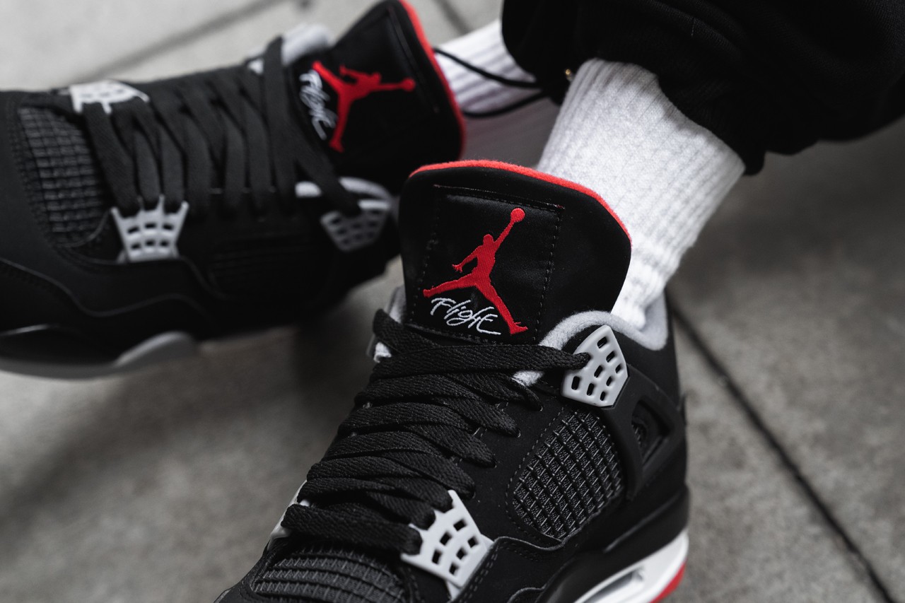 Jordan 4 bred hot sale 2019 on feet