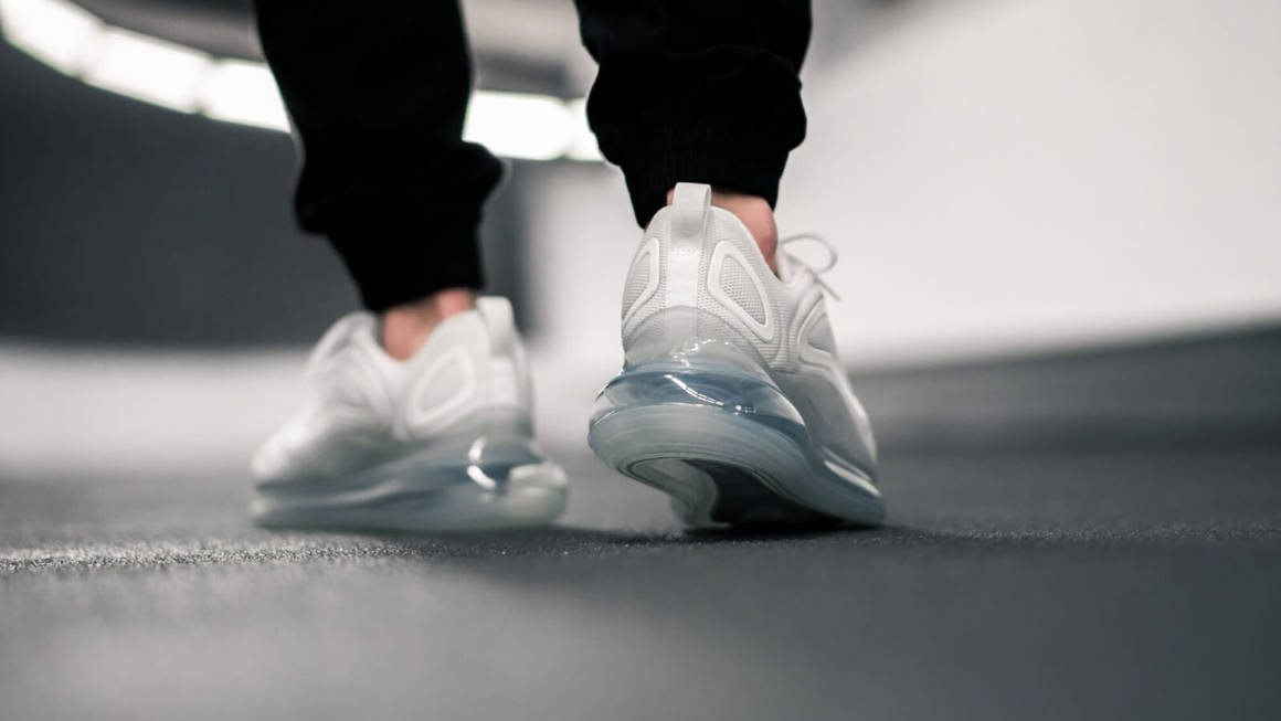 tramo comprender Destruir Get Ready For Summer With The Nike Air Max 720 'Metallic Platinum' | The  Sole Supplier