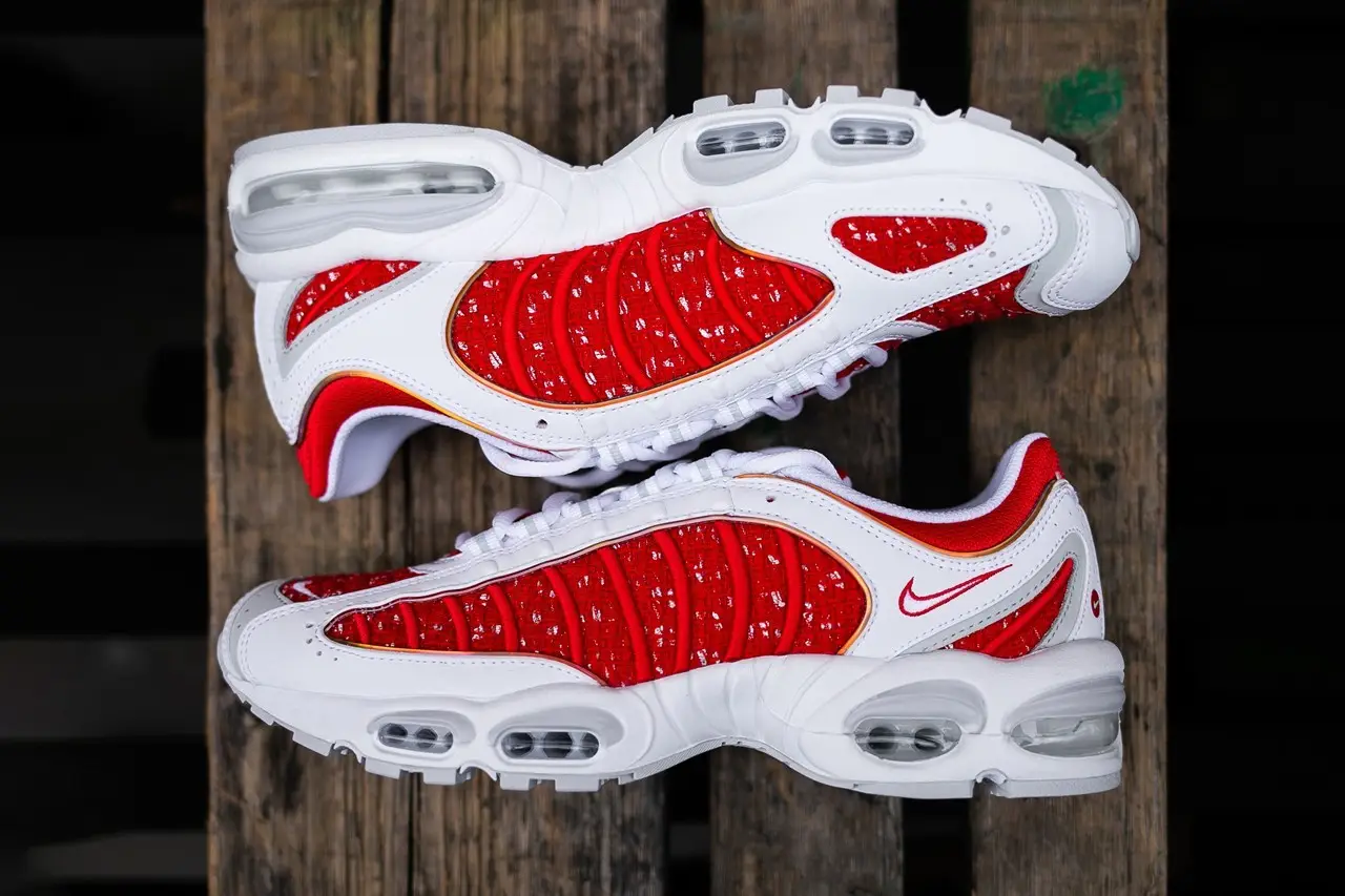 TWO SIZES LEFT! Get £70 Off This Nike Air Max Tailwind IV At Footasylum ...
