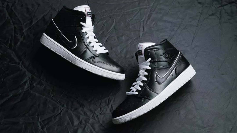 You Seriously NEED The Air Jordan 1 'Destroyed The Game' In Your Collection You Seriously NEED The Air Jordan 1 ‘Destroyed The Game’ In Your Collection