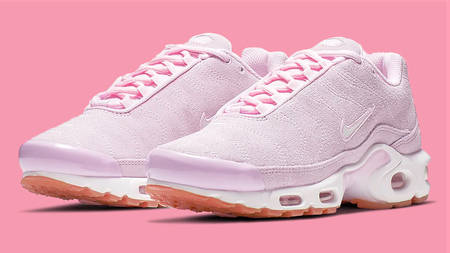 This Air Max Plus Premium Has Caught Our Hearts In 'Psychic Pink' This Air Max Plus Premium Has Caught Our Hearts In 'Psychic Pink'