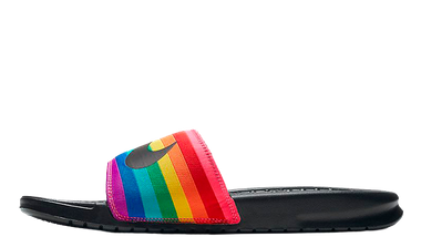 nike benassi flip flops