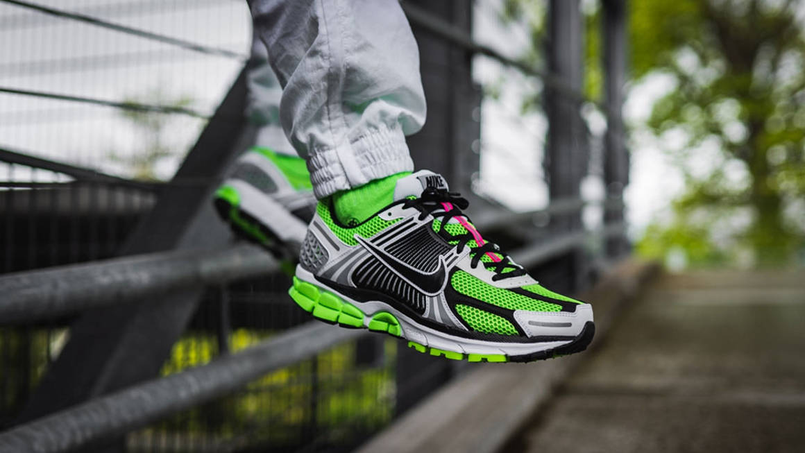 nike vomero 5 lime green