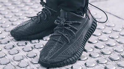 yeezy 350 black grey