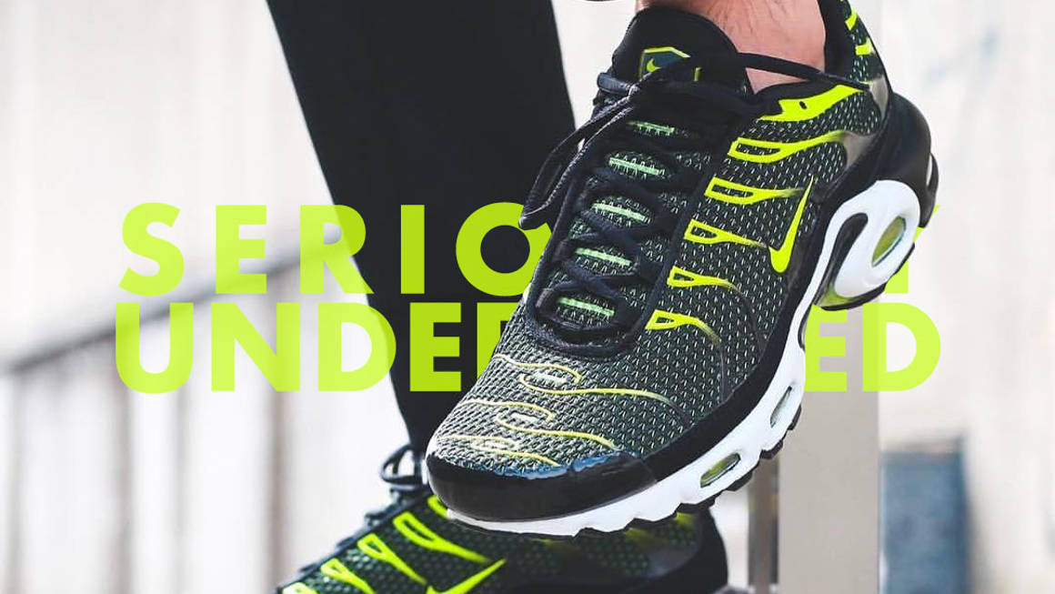 yeezy powerphase footlocker