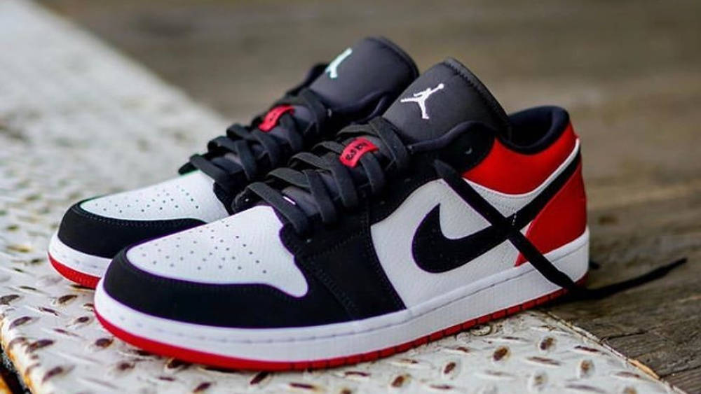 Don't Sleep On Footasylum's Restock Of The Jordan 1 Low 'Black Toe' Don’t Sleep On Footasylum’s Restock Of The Jordan 1 Low ‘Black Toe’ 3