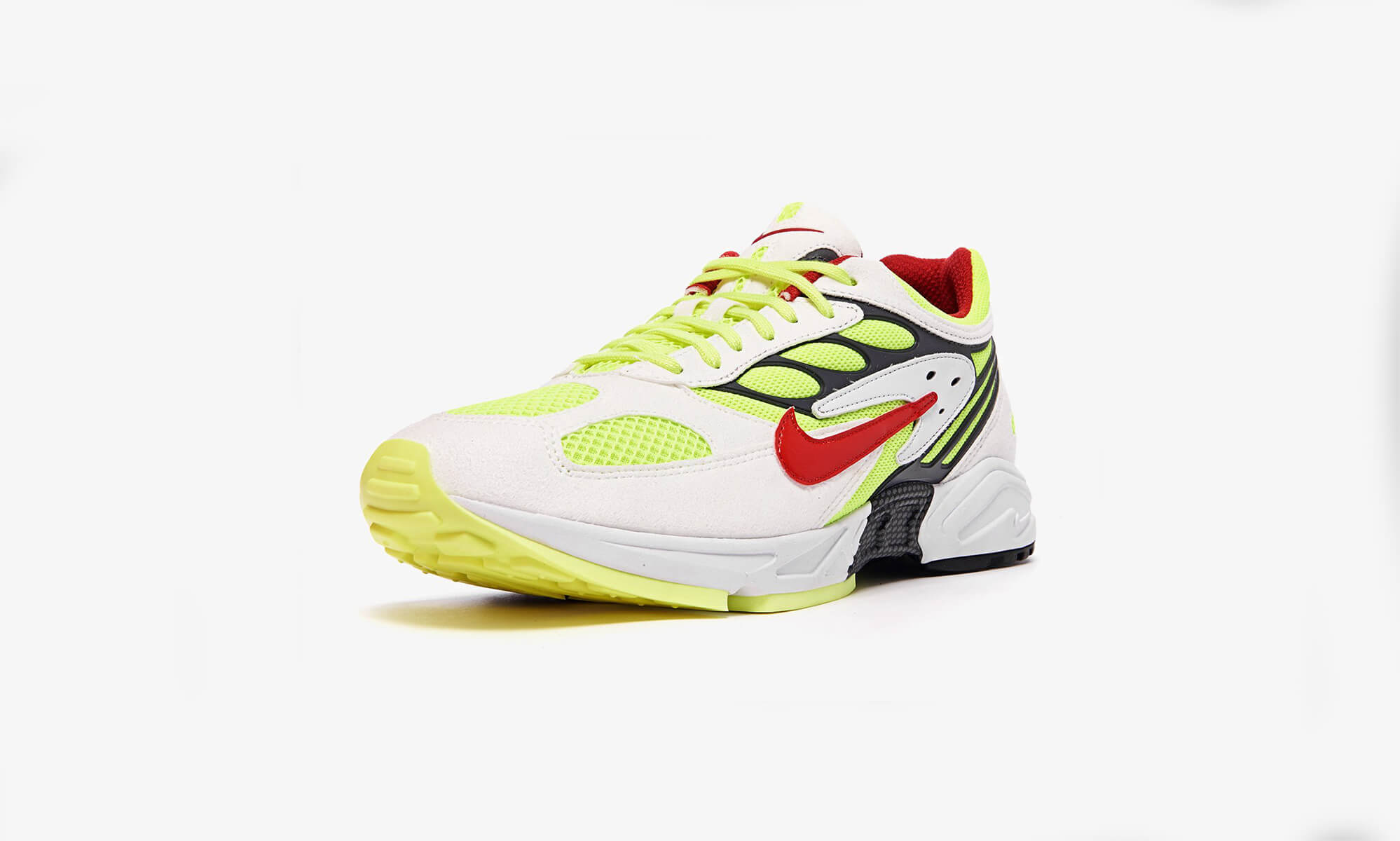 The Nike Air Ghost Racer Is Making It’s Triumphant Return