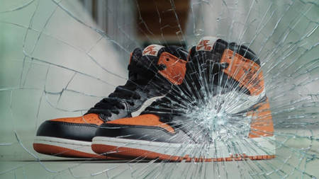 Here's Your First Look At The Jordan 1 ‘Shattered Backboard 3.0’ Here's Your First Look At The Jordan 1 ‘Shattered Backboard 3.0’