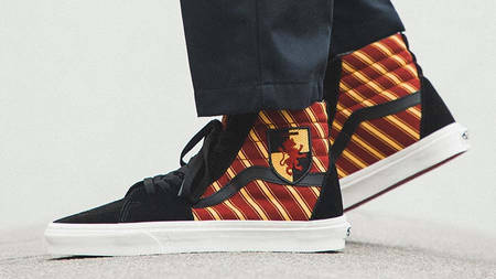 An On Foot Look At The Harry Potter x Vans Collection An On Foot Look At The Harry Potter x Vans Collection