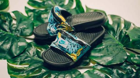 Tropic Like It's Hot With These Hip Pack-Equipped Nike Benassi Slides Tropic Like It's Hot With These Hip Pack-Equipped Nike Benassi Slides