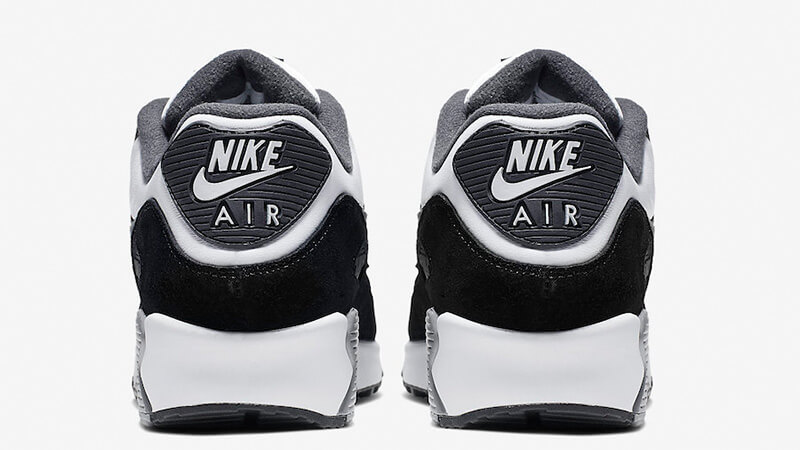 nike air on the back