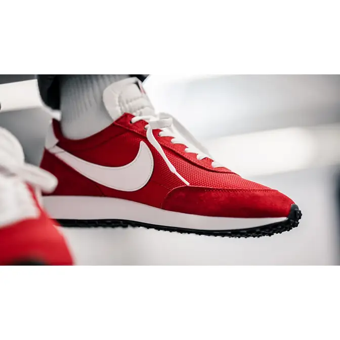 Nike tailwind 79 clearance red