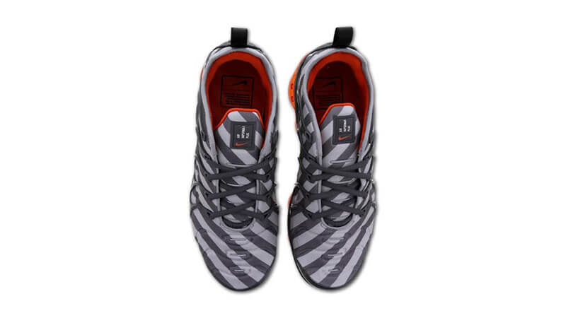 Nike Air VaporMax Plus Wolf Grey Crimson