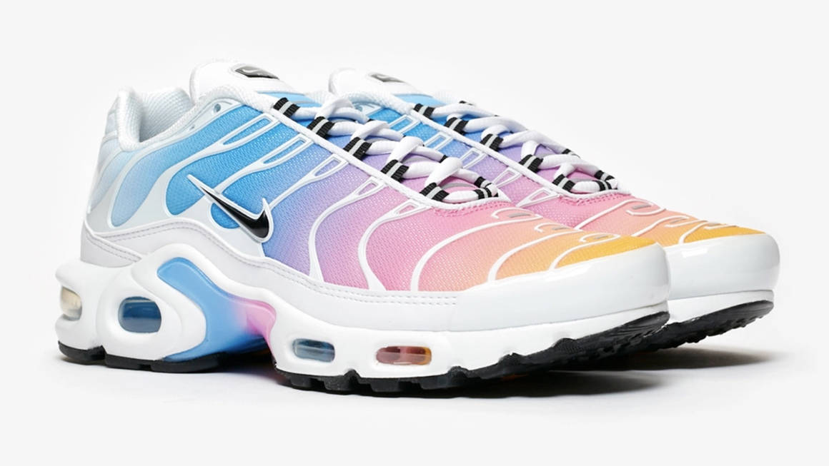 bassin stivhed galning Nike's TN Air Max Plus Gets Coloured In A Gradient Rainbow | The Sole  Supplier