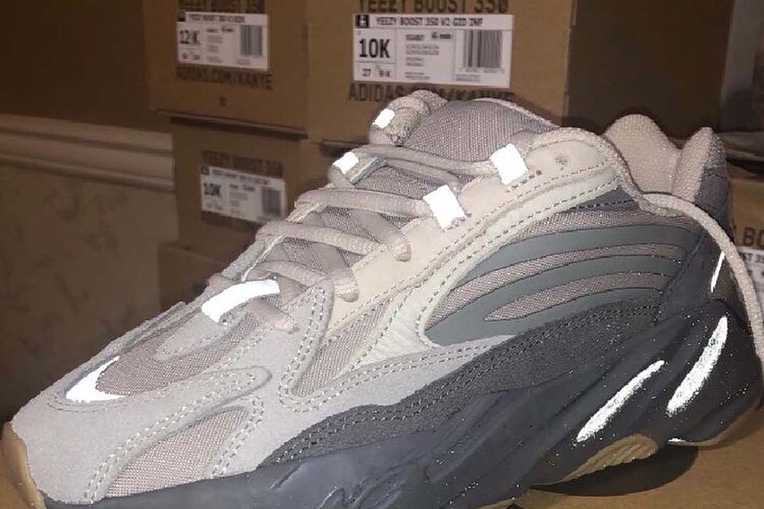 yeezy 700 3m