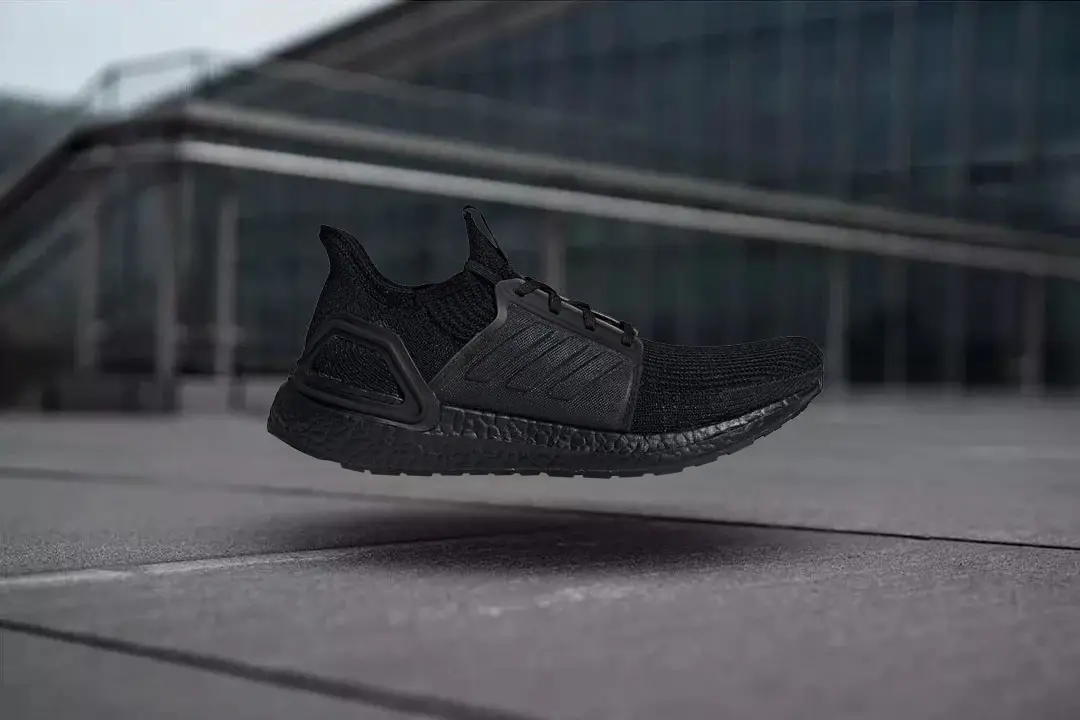 Ultra boost 2019 2025 triple black