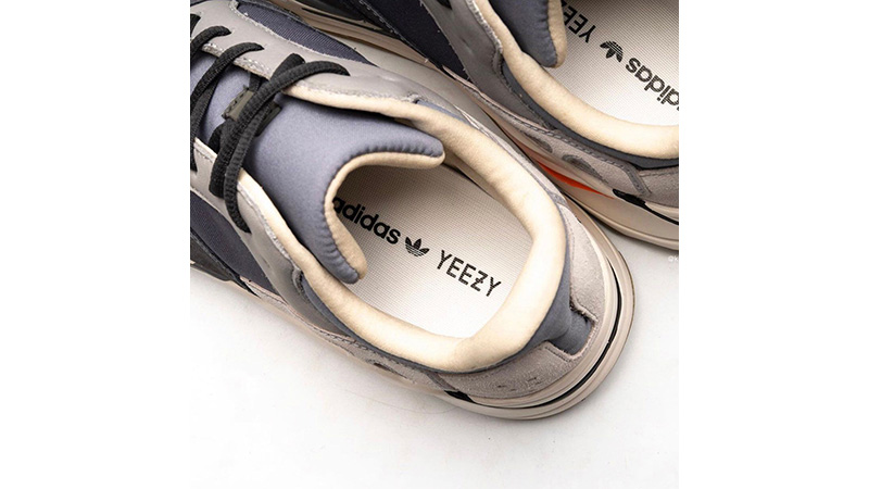 Yeezy Boost 700 Magnet
