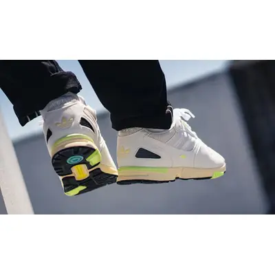 adidas ZX 4000 Off-White | Where To Buy | EE4762 | The Sole Supplier