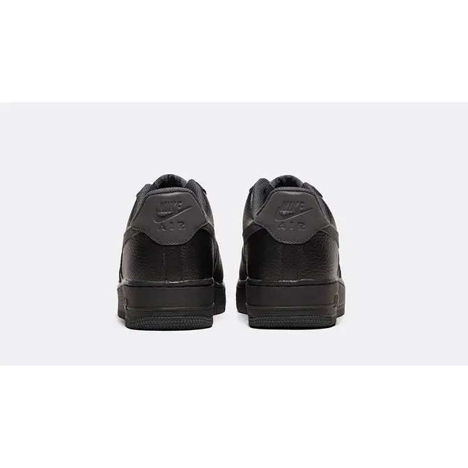 Nike Air Force 1 07 Black
