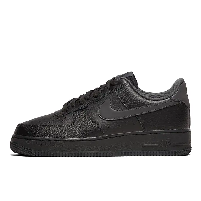 Nike air force 1 07 hot sale all black