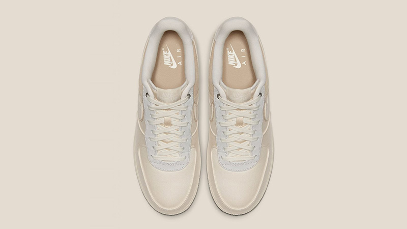 Nike Air Force 1 07 Light Cream