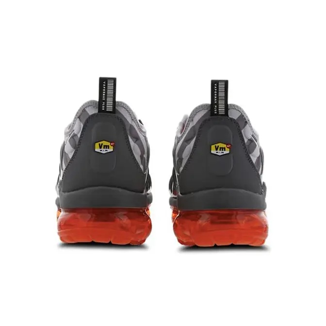 Vapormax plus clearance grey and orange