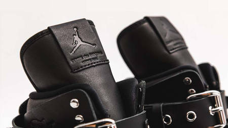 Up Close With The COMME des GARÇONS x Air Jordan 1 Up Close With The COMME des GARÇONS x Air Jordan 1